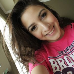 Meet your Posher, Mia